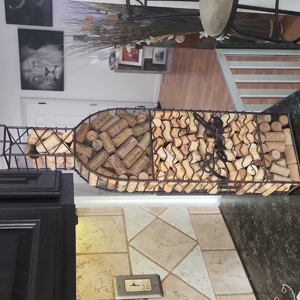 Wine cork holder
